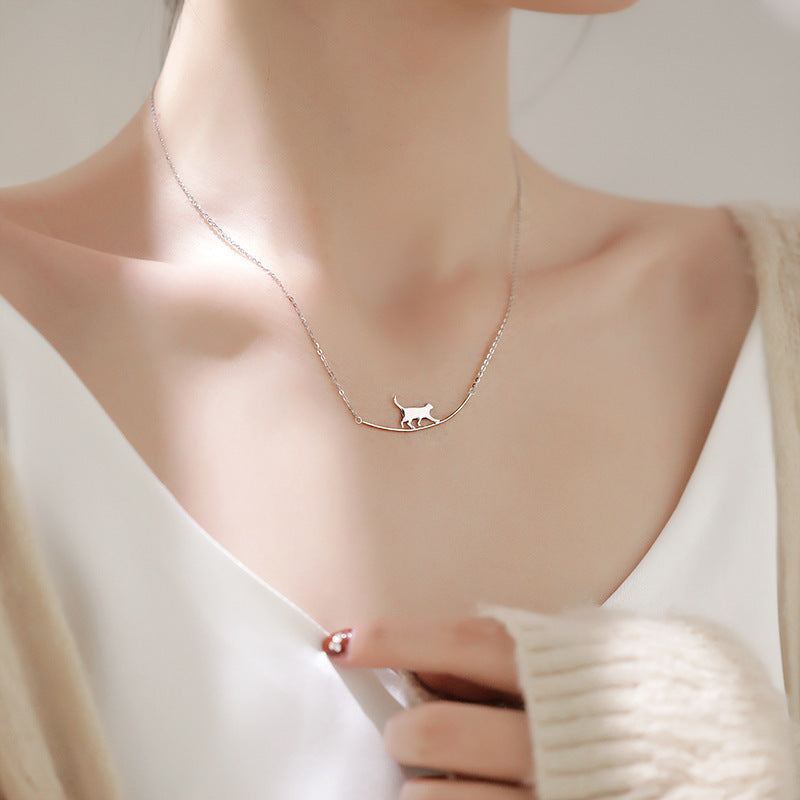 Climbing Cat – Silver Necklace