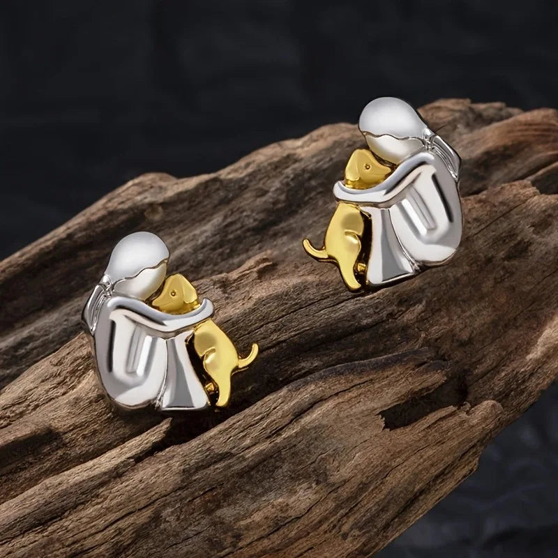 Alice Design | Hugging Earrings in Silver & Gold