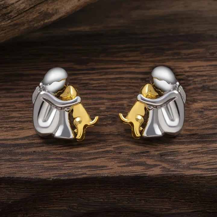 Alice Design | Hugging Earrings in Silver & Gold
